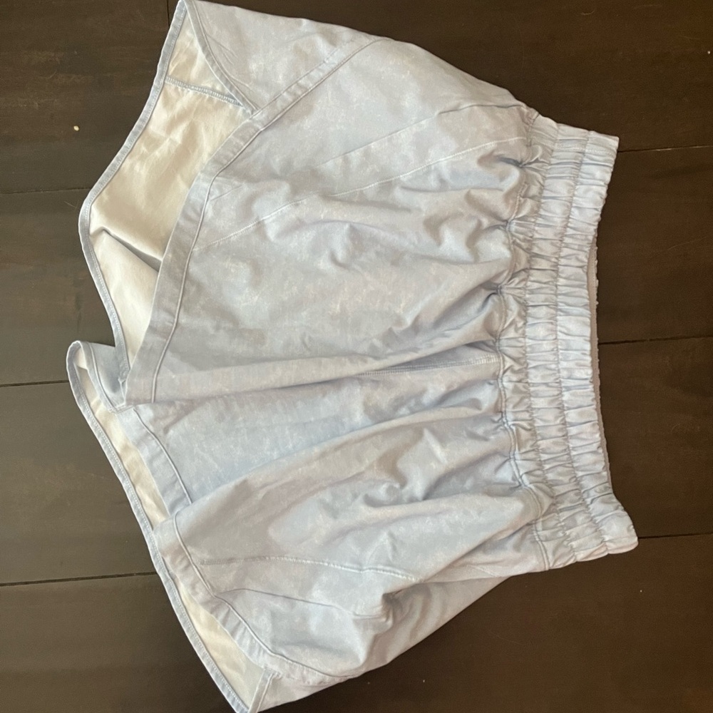 Lululemon Tracker 5” Short in Dust Blue